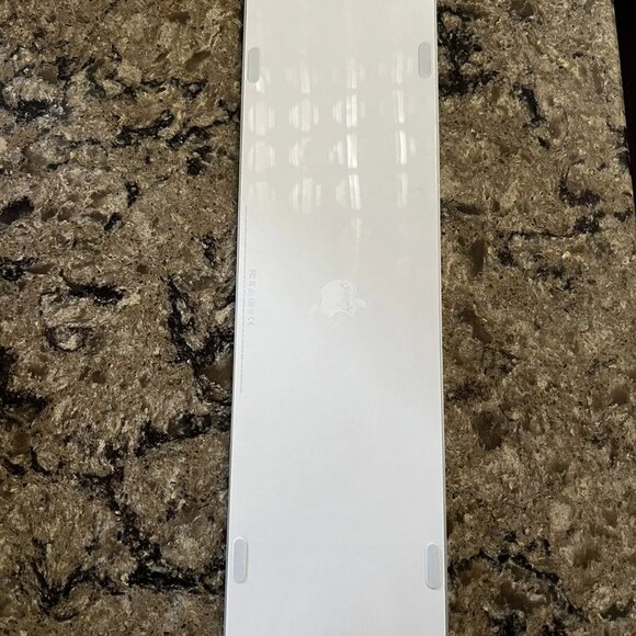 Magic Keyboard with Numeric Keypad - US English - Picture 5 of 5